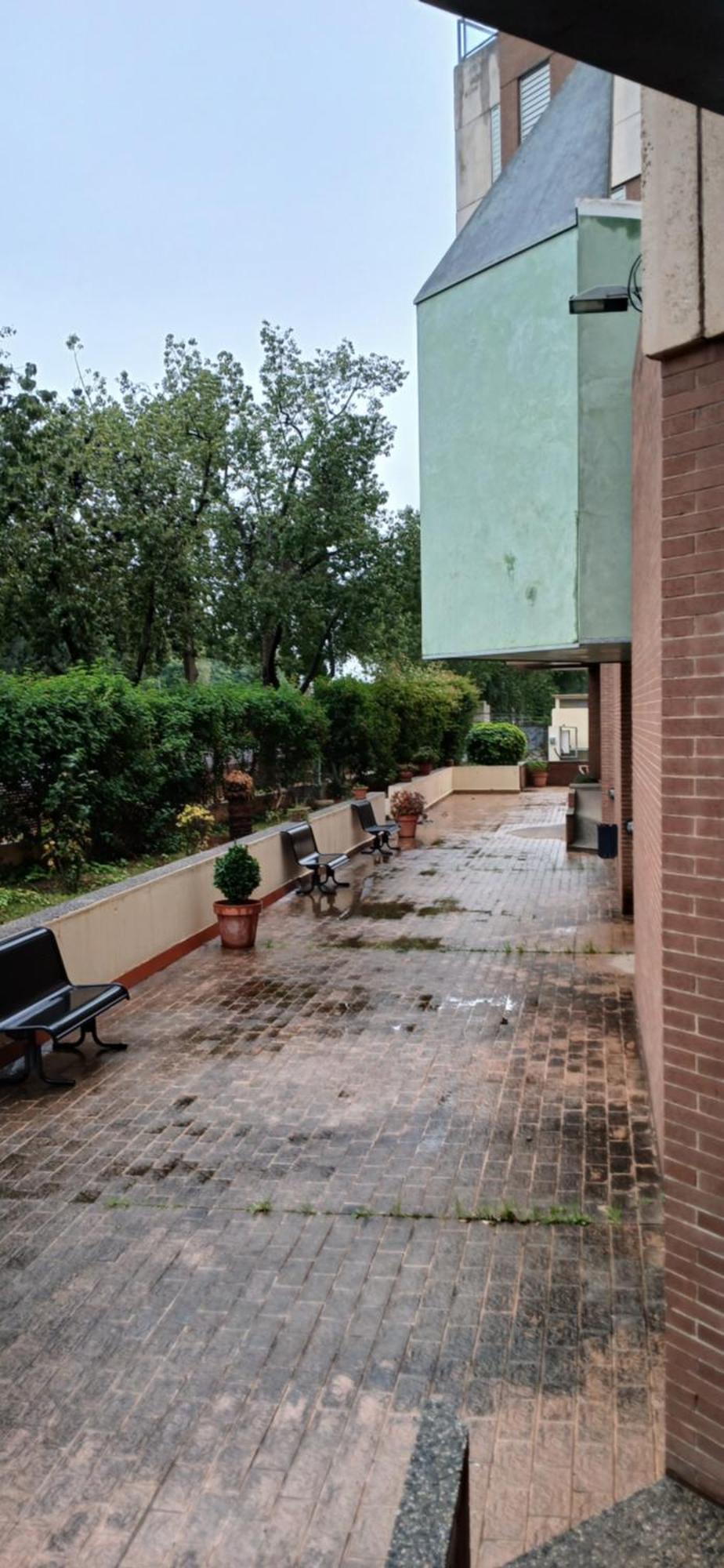 Larru Los Bermejales Residencia Universitaria Seville Exterior photo